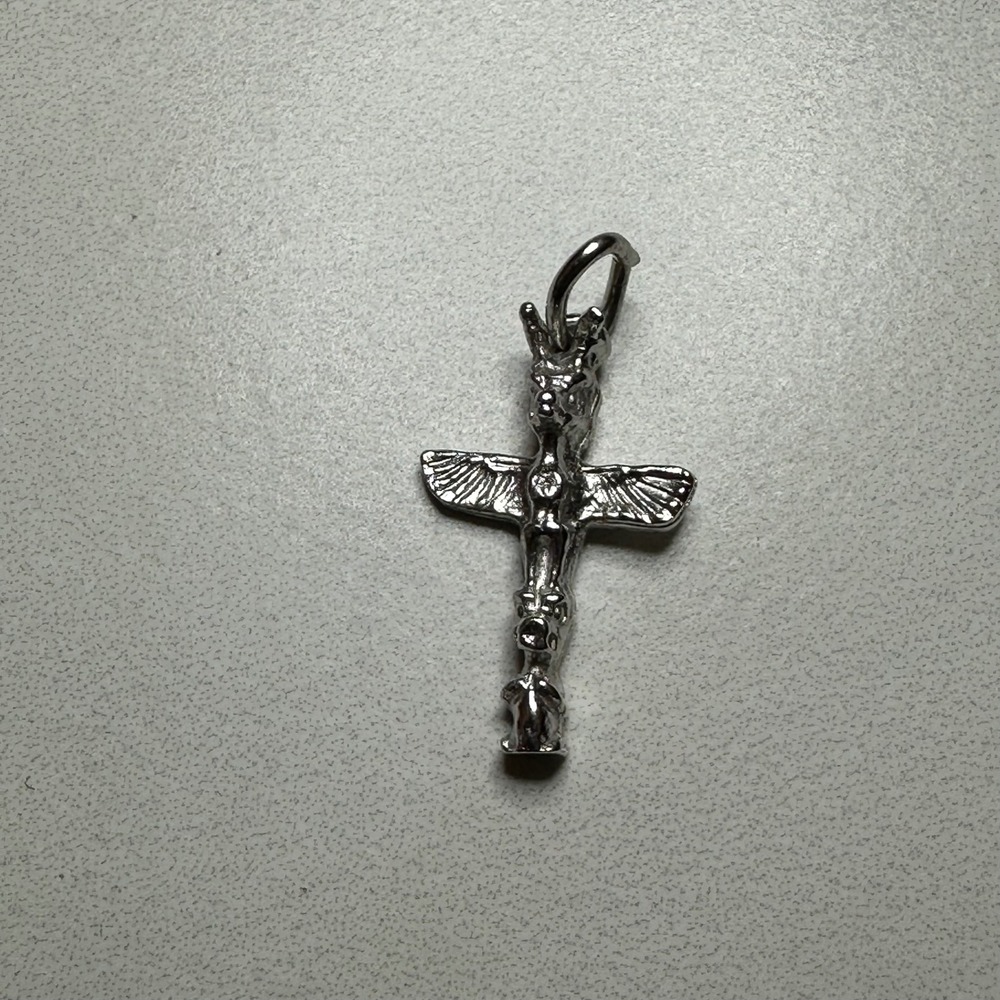 Victoria Sterling Silver Totem Pole Pendant Charm Canada Souvenir Jewelry‎